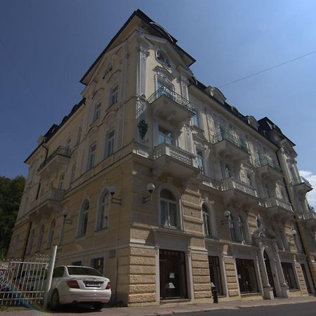 Hotel Westend 마리안스케 라즈네 외부 사진